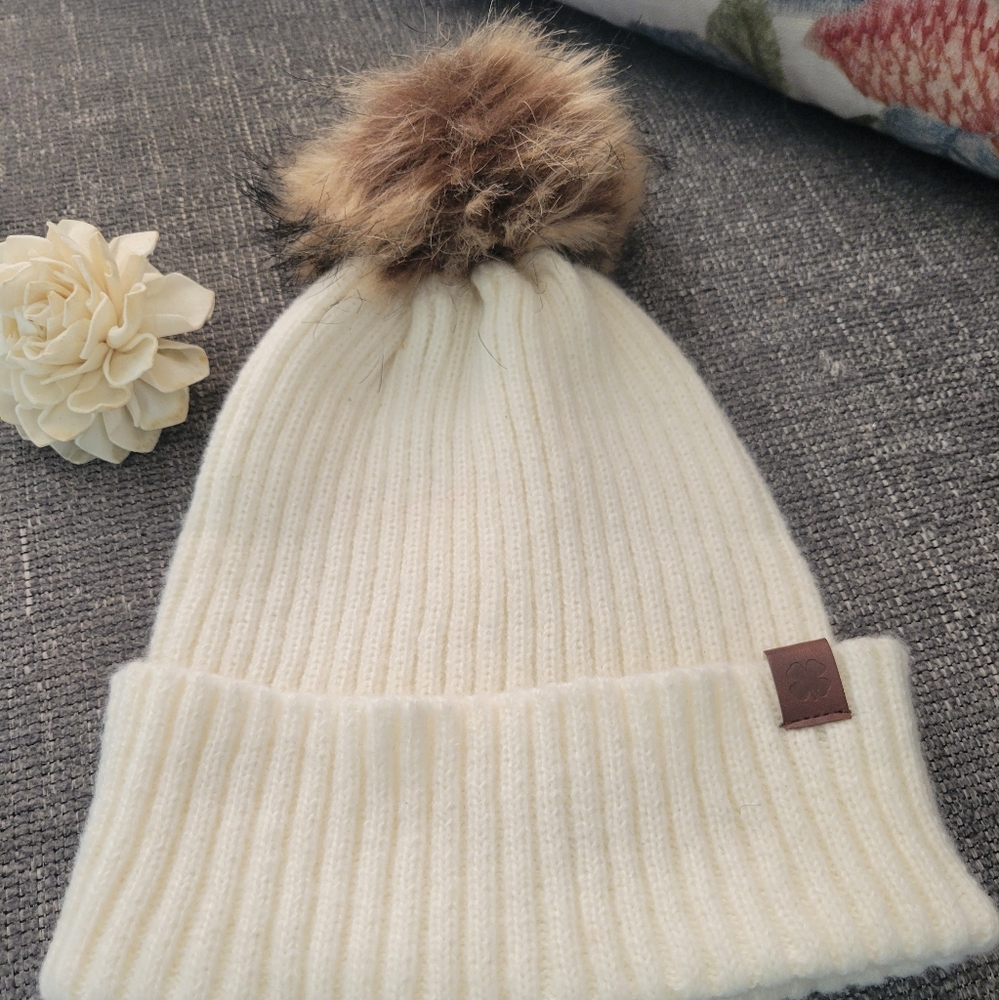Lucky Brand beanie